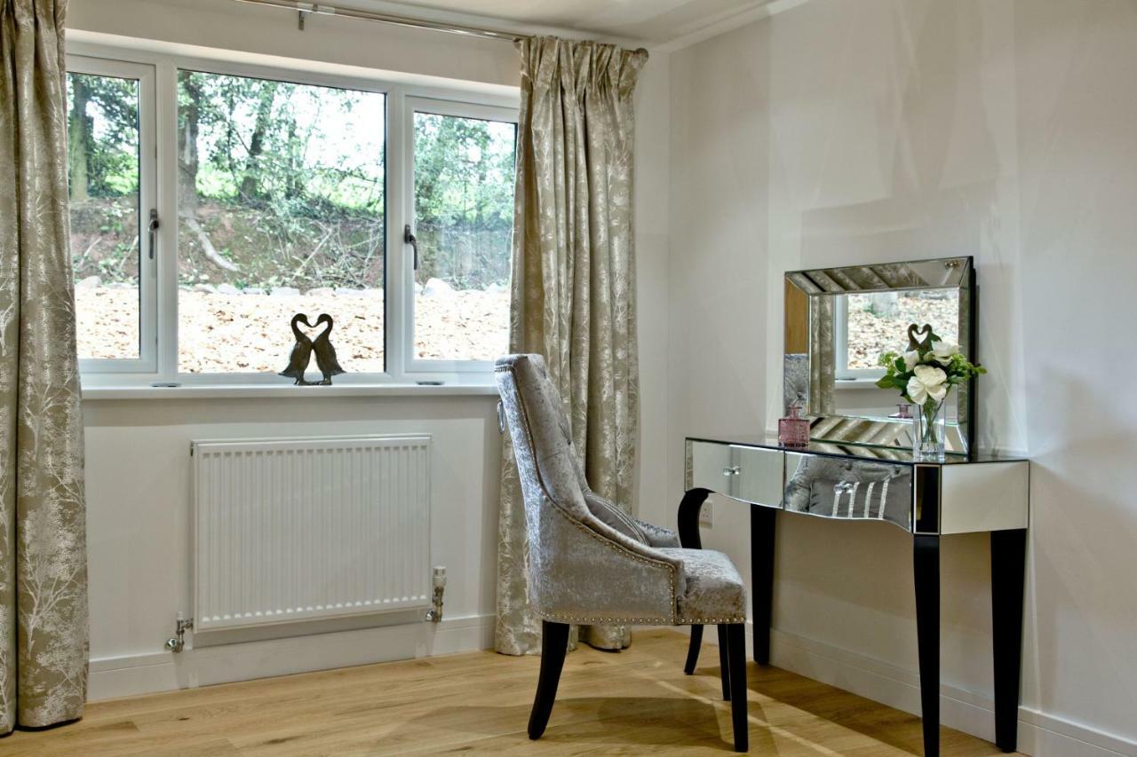Cedar Lodge, South View Lodges, Exeter Eksteriør bilde
